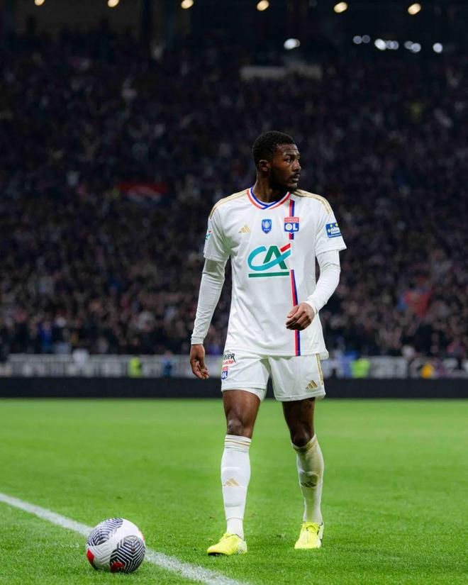 九游首页关于今晨里昂备战法国杯，调整名单细节曝光，媒体盛赞，心理建设被强调的信息