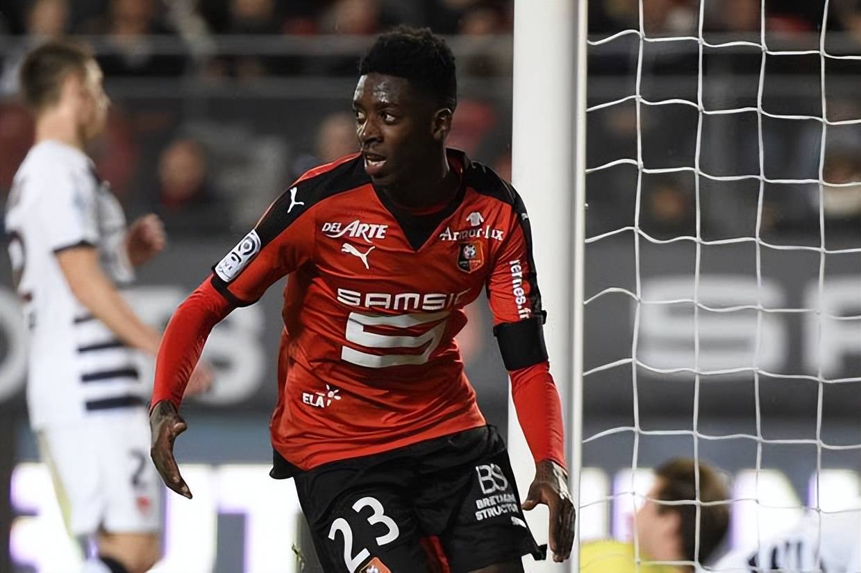 包含国际比赛日俄克拉荷马雷霆调整名单以备法甲莱比锡单刀错失备战英超，加时末段孟菲斯灰熊迎来里程碑看傻球迷的词条